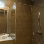 Hotell Og Saint Jean D Acre