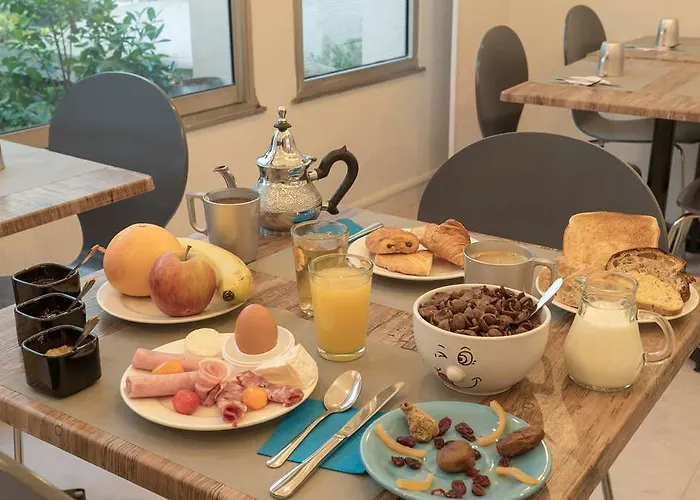 Og Saint Jean D Acre Otel